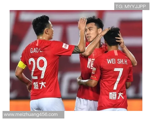 恒大足球明星队携手打造中国足球新未来，助力青少年成长与发展